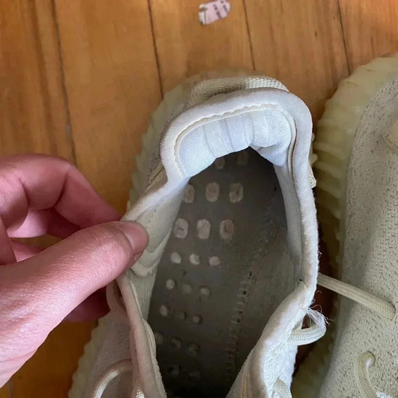 Authentic yeezy boost v2 - Picture 10 of 16